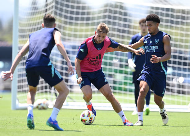 Smith Rowe khả năng cao sẽ rời Emirates.
