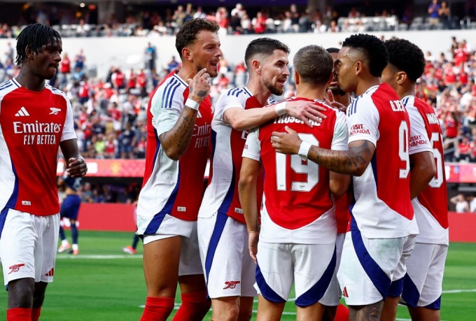 Sau 2 mùa liên tiếp về nhì ở Premier League, HLV Mikel Arteta quyết tâm bổ sung nhân sự để lật đổ Man City. Dù vậy, Pháo thủ cũng tranh thủ đẩy đi những cầu thủ không còn nằm trong kế hoạch.