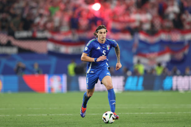 Sau tất cả, Arsenal cũng đã chính thức chào đón sự hiện diện của Riccardo Calafiori tại Emirates.
