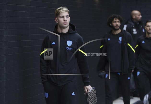 Sự thăng tiến thần tốc của Arsenal vô tình đẩy Smith Rowe vào thế khó.