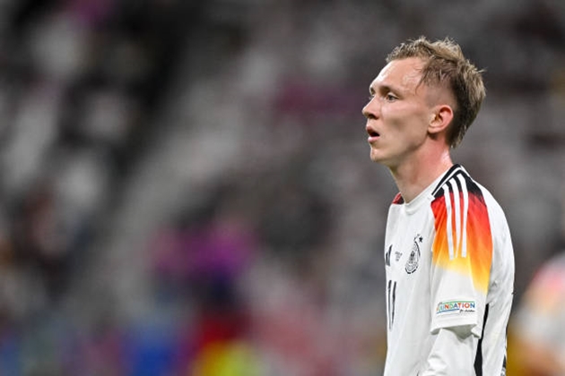 Maximilian Beier lọt vào tầm ngắm của Chelsea.