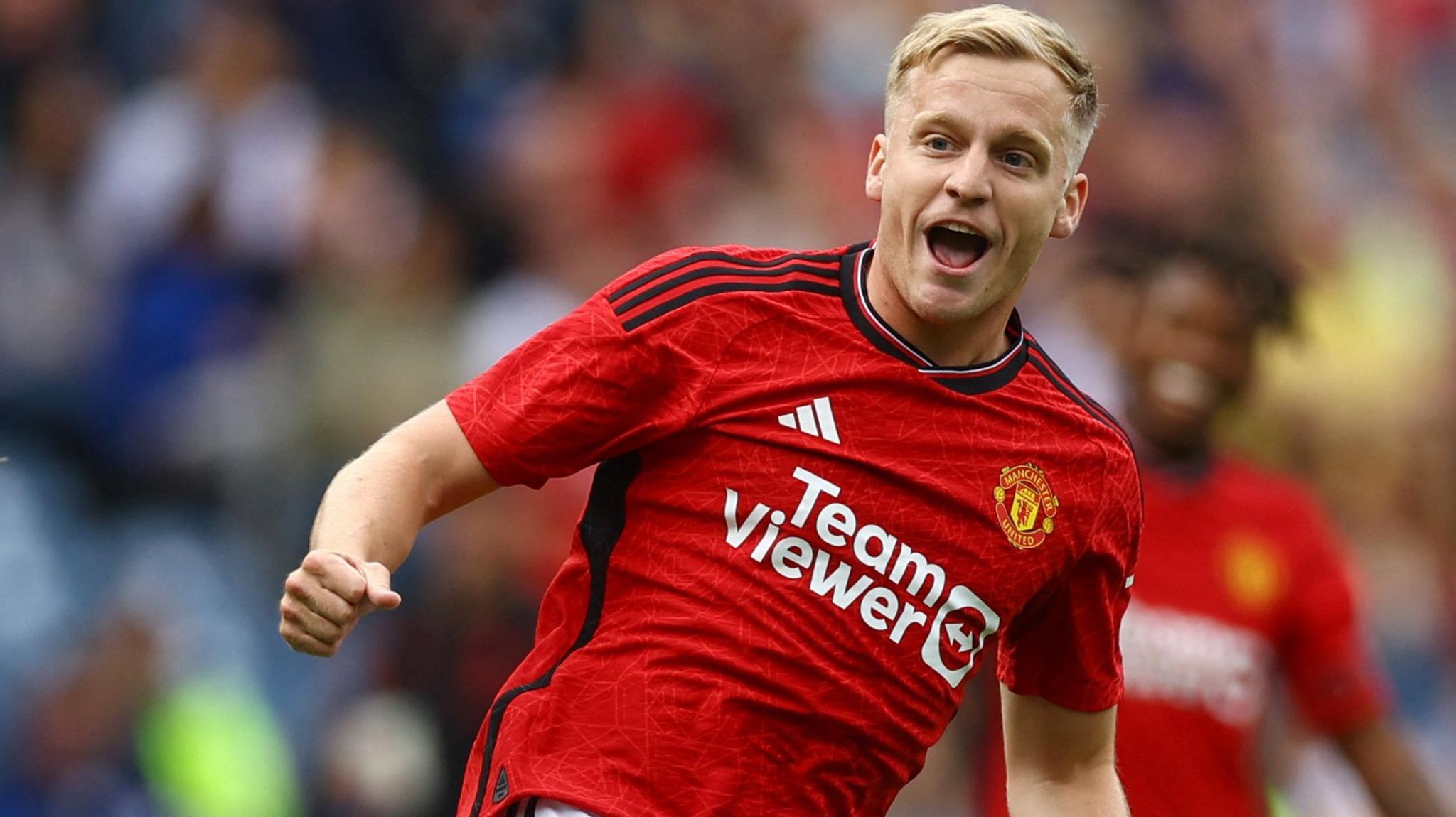 Van de Beek không còn tương lai ở Old Trafford.