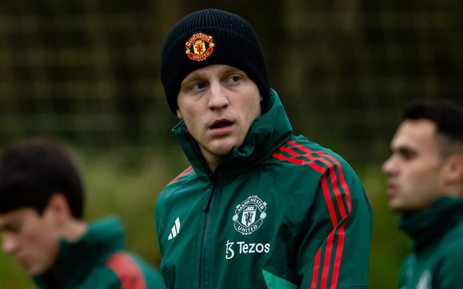 Van de Beek không còn là người của Man Utd hè này.