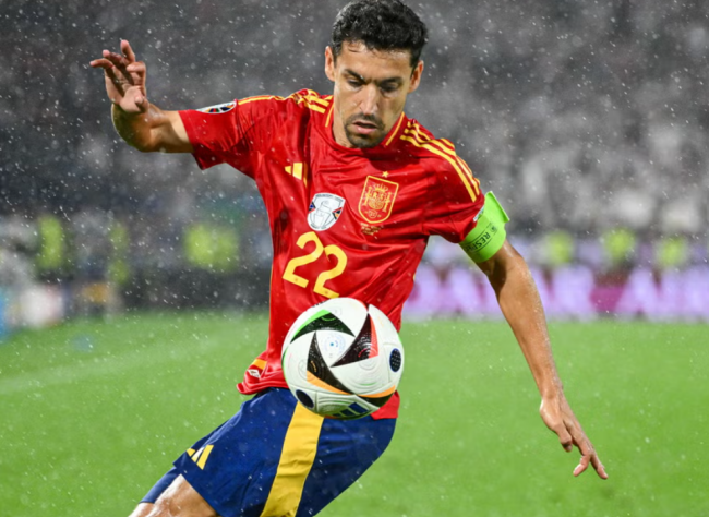 Navas nhiều khả năng đá chính thay thế Carvajal.