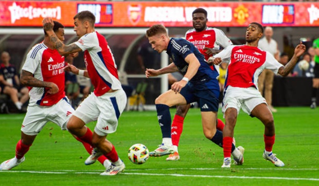 McTominay có thể rời Man Utd.
