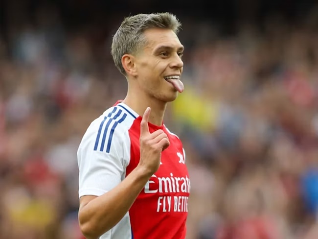 Arsenal đá trận giao hữu cuối trước khi vào mùa giải mới.