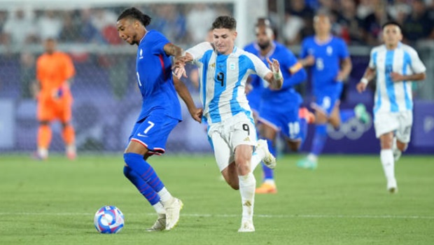 Alvarez đang tiến gần đến Atletico.