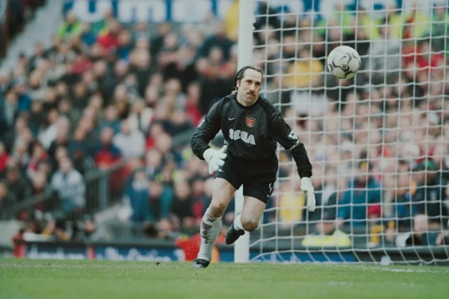 Thủ môn huyền thoại David Seaman của Arsenal.