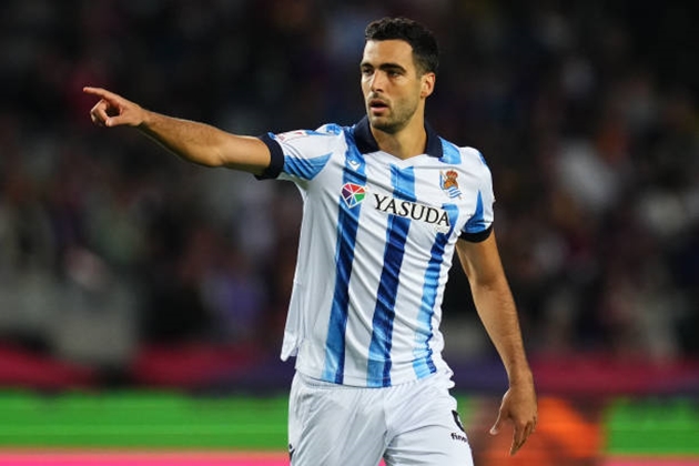 Arsenal sẽ không chi quá nhiều tiền cho Mikel Merino.