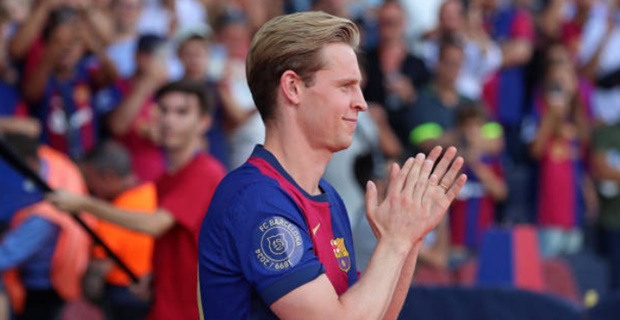 De Jong đang nhận được sự quan tâm từ Man Utd.