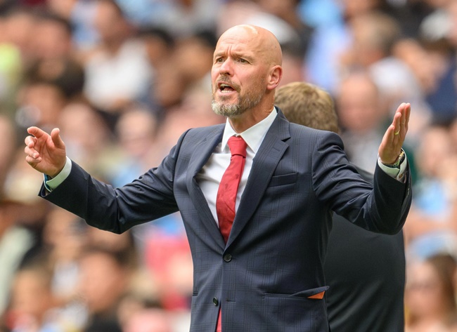 Ten Hag đưa nhiều trò cũ đến Old Trafford.