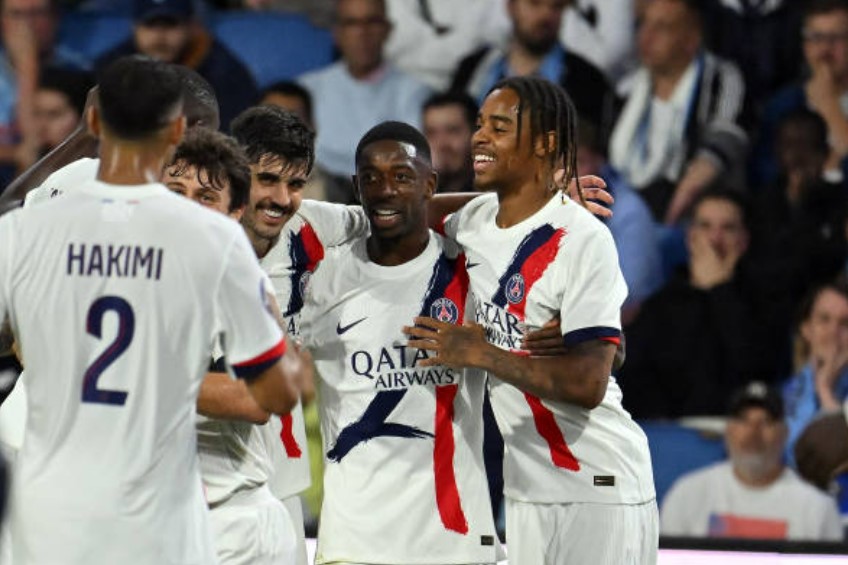 Willian Pacho - 5 điểm : Cặp trung vệ của PSG rạng sáng nay chơi khá thiếu an toàn.