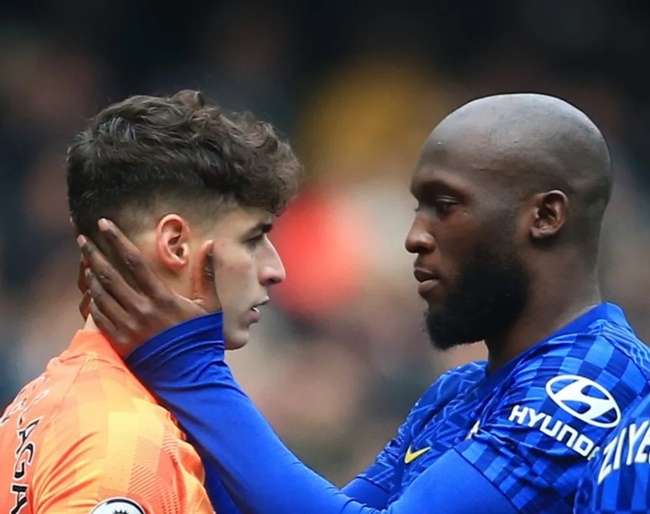 Chelsea cần tống khứ Lukaku và Kepa.
