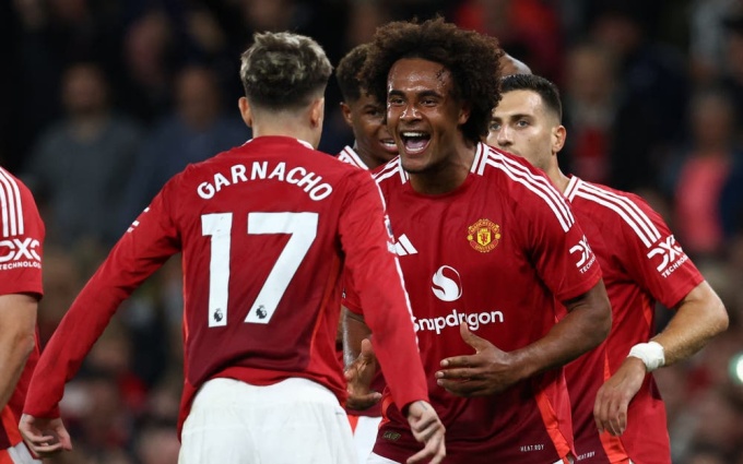 Zirkzee ghi bàn, nhưng Harry Maguire xứng đáng được khen ngợi với màn trình diễn cực kỳ chất lượng ở trung tâm hàng thủ.