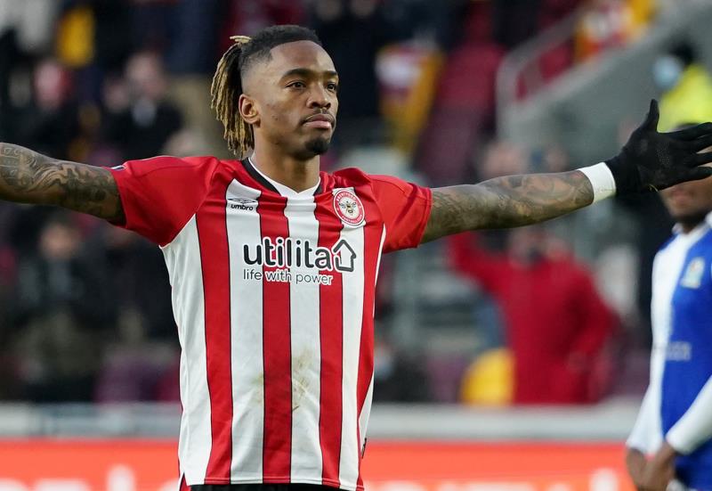 Toney không ra sân ở vòng 1 EPL.