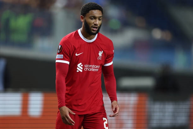 Chelsea cân nhắc chiêu mộ Joe Gomez.
