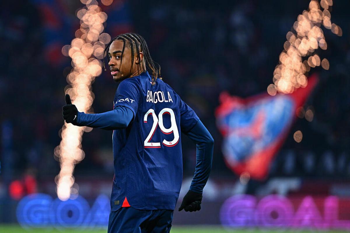 Barcola sẽ thay thế trực tiếp Mbappe.