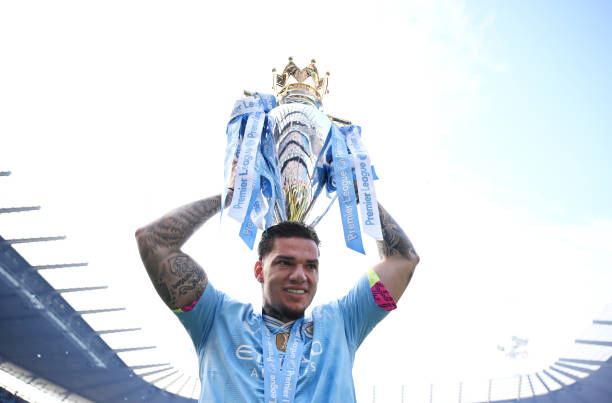 Ederson có thể rời Etihad.