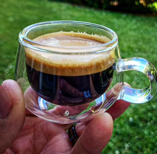 Để có thêm caffeine, Vardy uống một ly espresso đôi