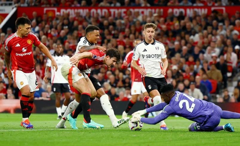 Maguire chơi đầy nỗ lực trước Fulham.