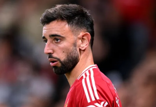 Fernandes trong màu áo Man United.