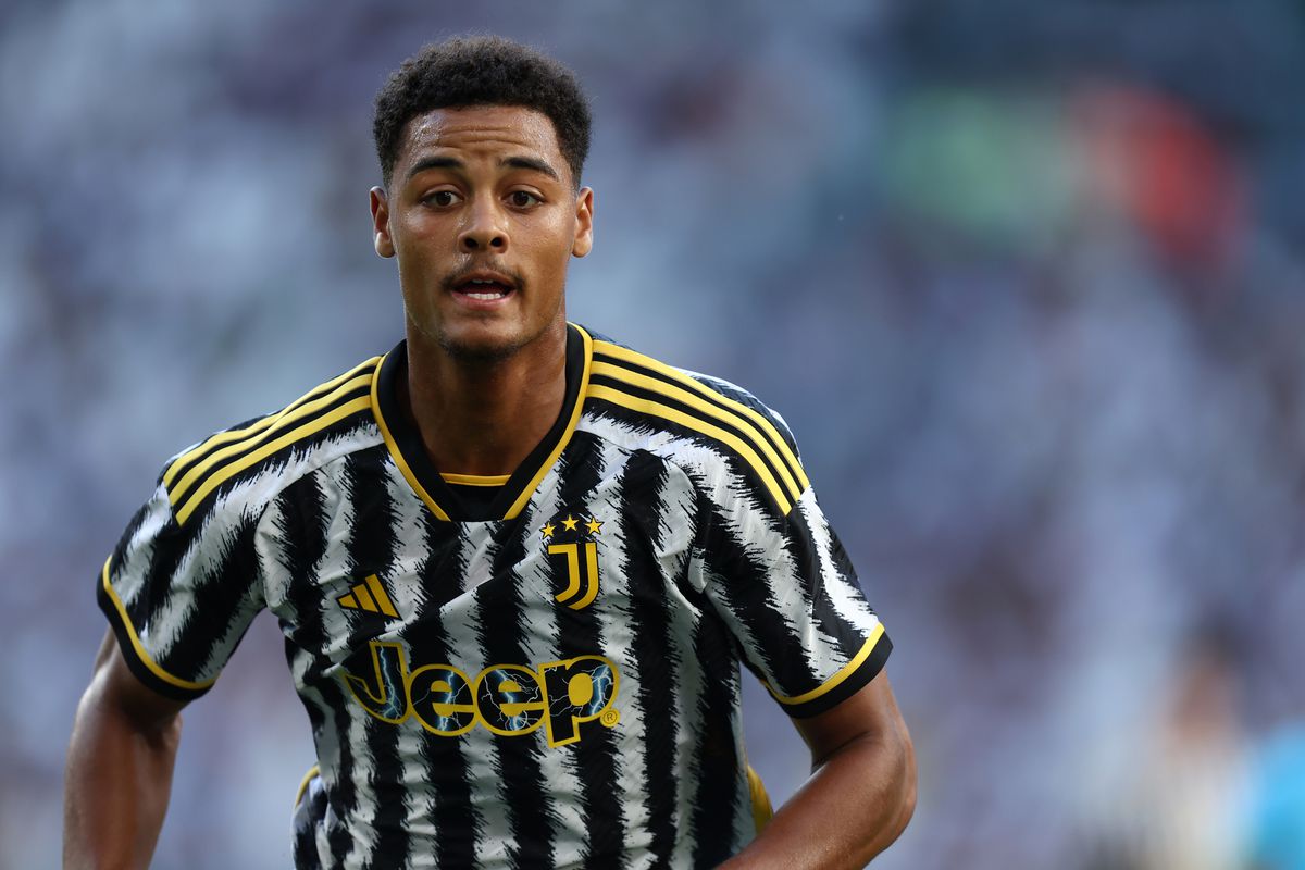 De Winter từng là tài năng trẻ triển vọng của Juve.