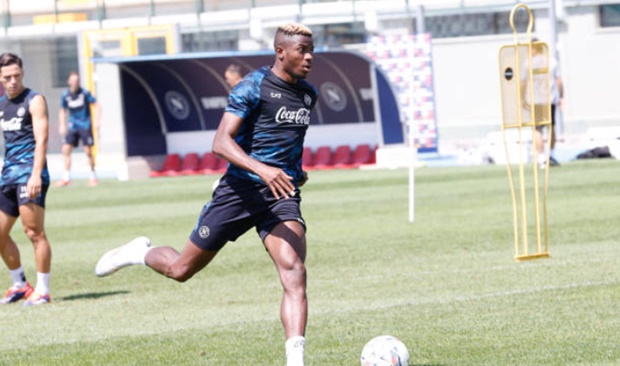 Arsenal nhắm đến Osimhen.