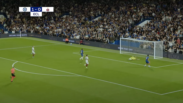 Máy tính thống kê, chỉ số bàn thắng kỳ vọng ở pha dứt điểm này lên tới 0.94, tức cao hơn cả một quả phạt đền.