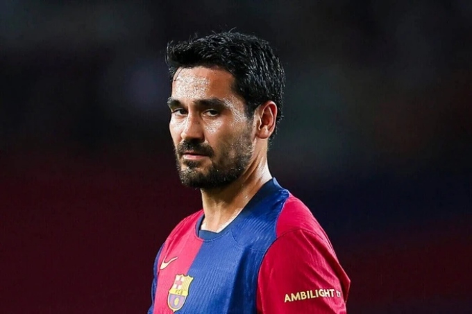 Barcelona không khiến Gundogan hạnh phúc.