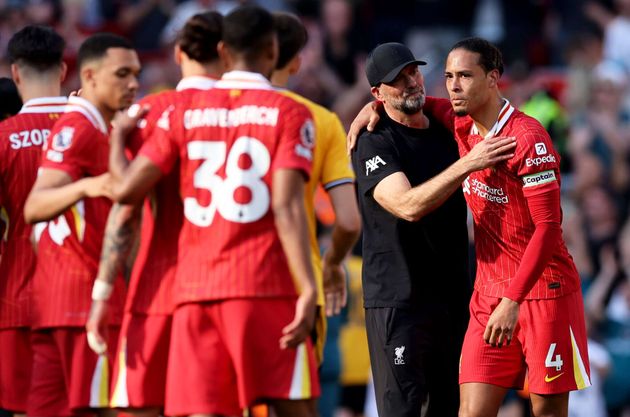 Sự ra đi của HLV Jurgen Klopp để lại khoảng trống quyền lực và sự bất ổn nhất định trong nội bộ CLB.
