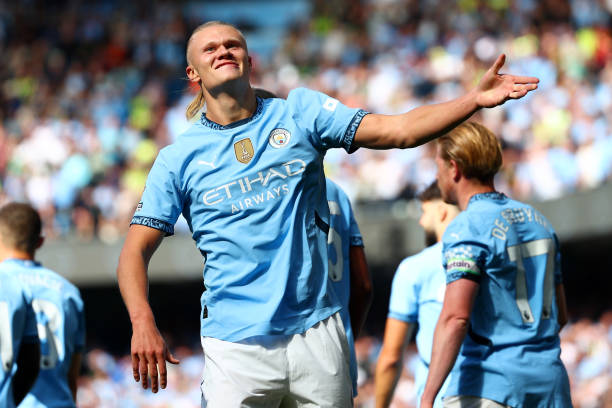 Với cú hat-trick của Erling Haaland cùng bàn thắng đến từ Kevin De Bruyne, The Citizens đã ngược dòng thành công và giành chiến thắng với tỷ số 4-1 chung cuộc.