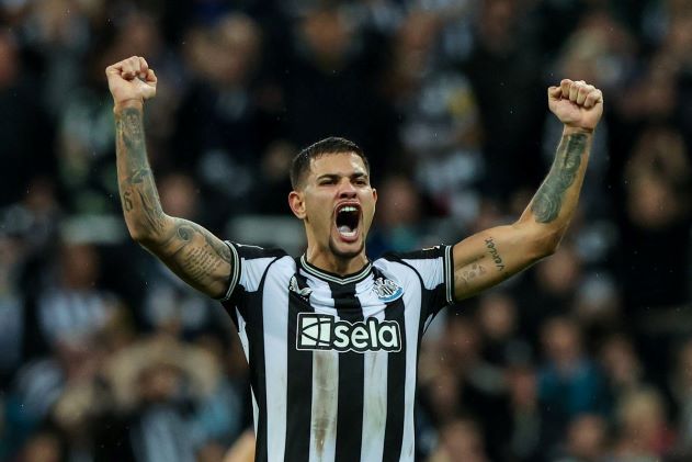Newcastle đã phải làm hết sức để giữ chân Guimaraes.