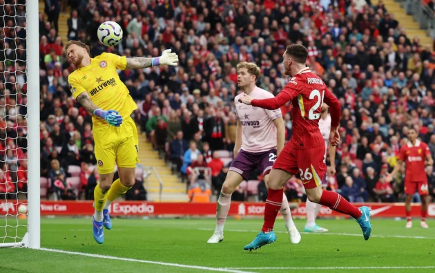 Các hậu vệ Liverpool có ngày thi đấu ổn định.