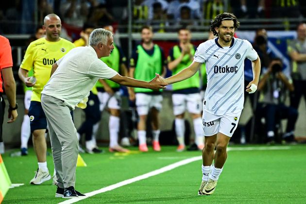 Ferdi Kadioglu, tuyển thủ Thổ Nhĩ Kỳ 24 tuổi, là một sự bổ sung quan trọng cho hàng phòng ngự.