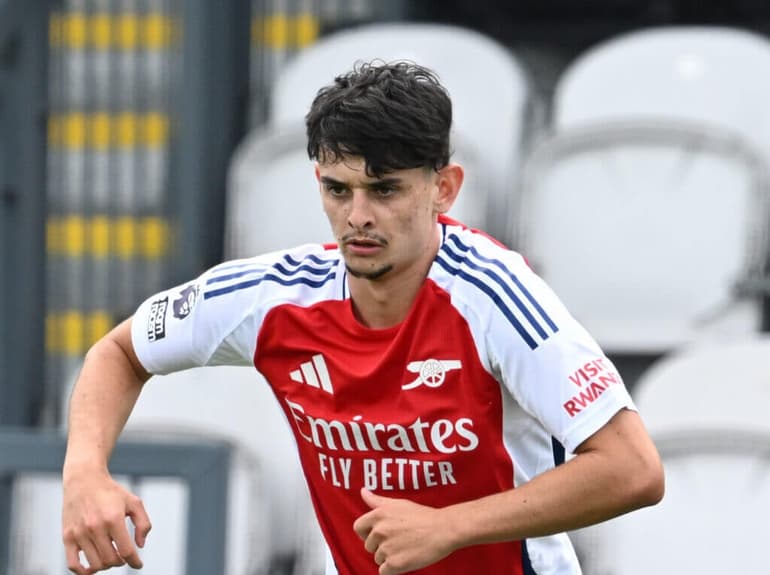 Patino chia tay Arsenal sau khi không thể chen chân vào đội một.