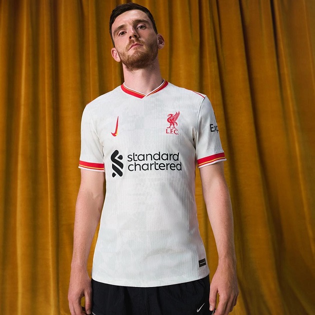 small-details-on-liverpool's-new-dress-make-the-players-immediately-excited