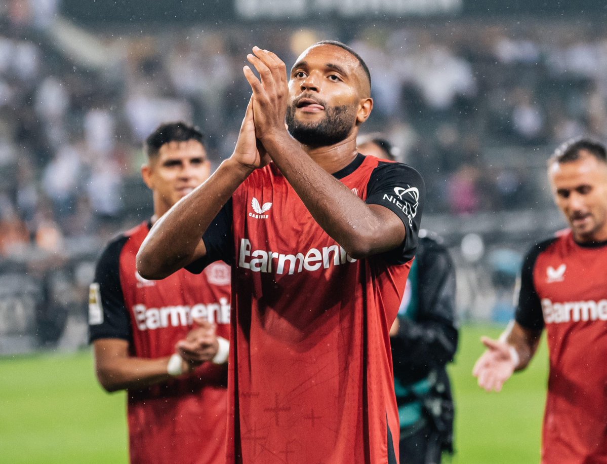 Jonathan Tah muốn rời Bayer Leverkusen hè này.