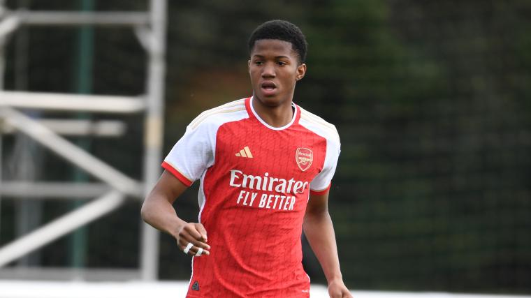 Chido là một hiện tượng khi còn ở đội trẻ Arsenal.