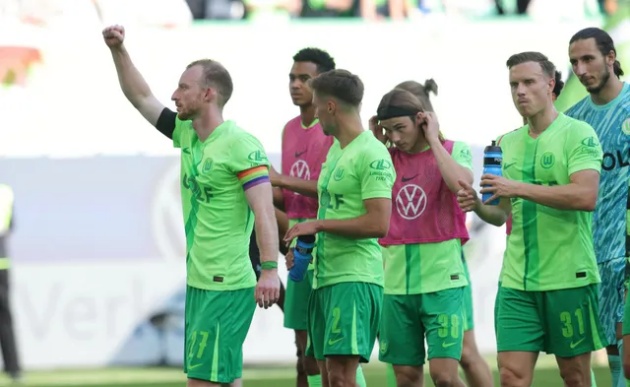 Wolfsburg sẽ có chuyến làm khách dễ chịu trước Holstein.