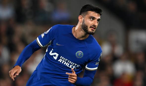 Broja đã đến Everton.