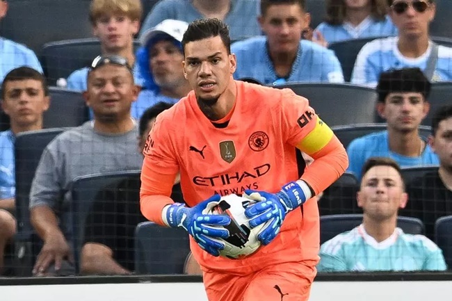 Ederson có thể phải ra đi.