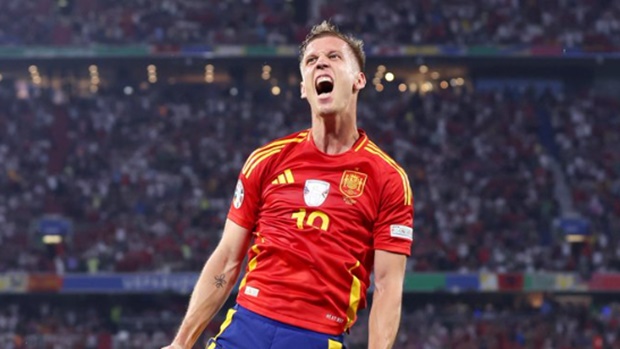 Olmo đang được xem như mục tiêu hàng đầu của Barca.
