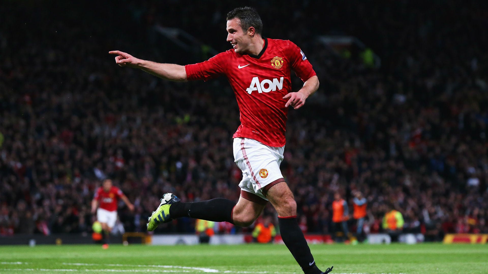 RvP tỏa sáng ở cả Arsenal lẫn M.U.