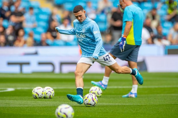 Foden không được sử dụng ở trận thắng Brentford.