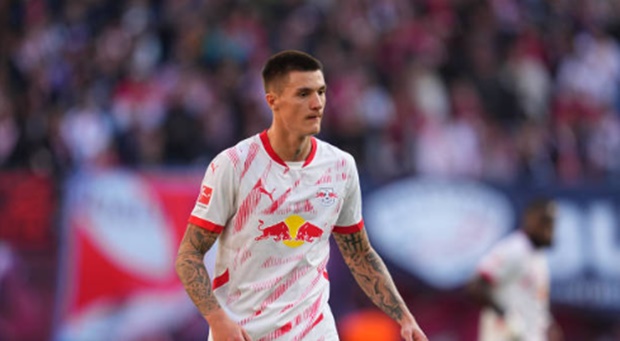 Arsenal từng để mắt đến Sesko.