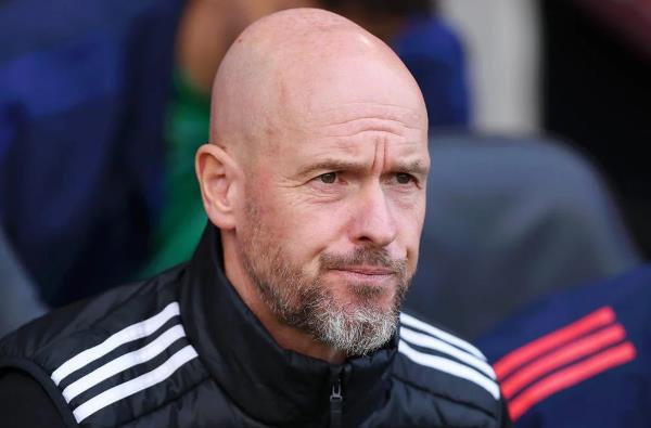Ten Hag phải đau đầu với hàng công Quỷ đỏ.
