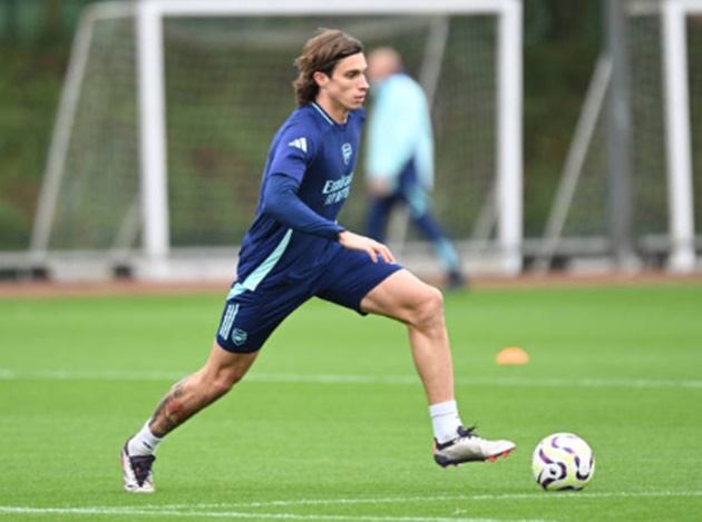 Arsenal và Arteta đủ sức thu hút Calafiori.