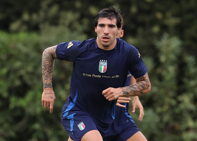 Sandro Tonali được triệu tập ngay sau khi tái xuất sân cỏ.