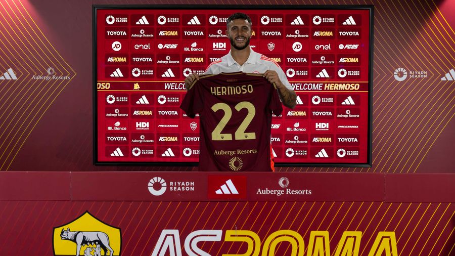 Mario Hermoso chính thức gia nhập AS Roma.
