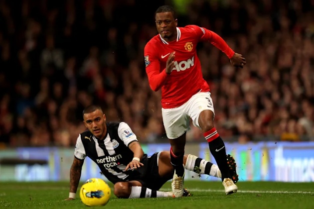 Evra là một hậu trái xuất sắc khi còn thi đấu.